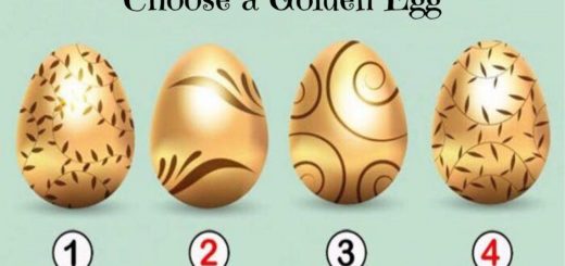 Choose the Golden Egg that You Prefer and Discover the Precious Message it Contains for You
