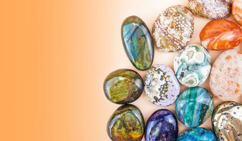 Take this Test to Understand What Crystal Do You Need Right Now